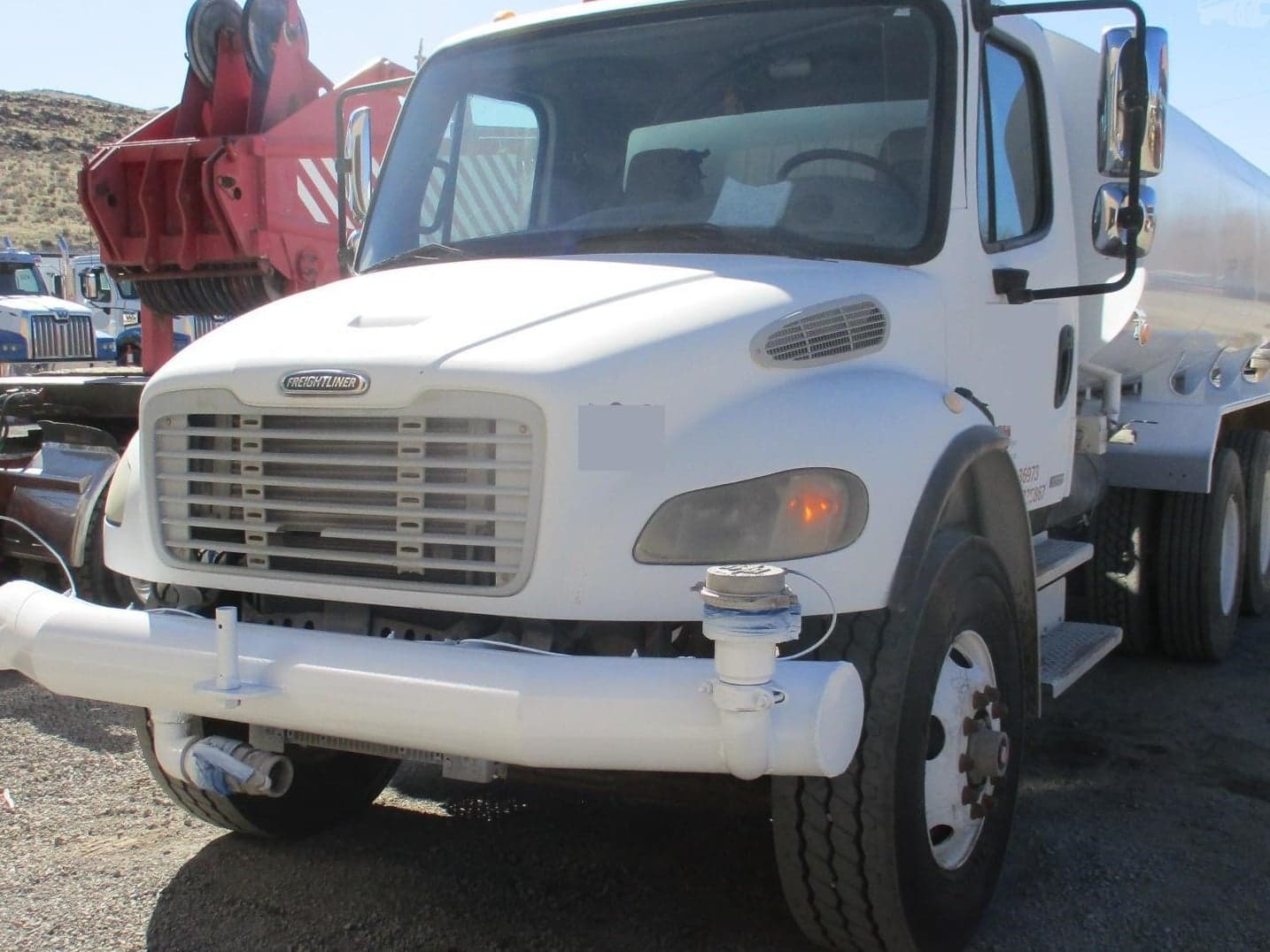 2004 FREIGHTLINER BUSINESS CLASS M2 106