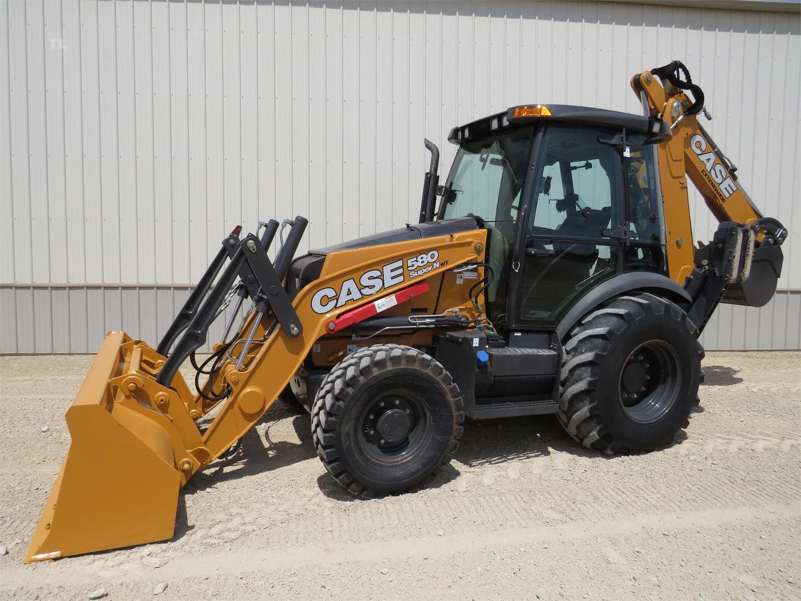 2017 Case 580SN WT 4x4 Loader Backhoe Extendahoe Hydraulic Coupler