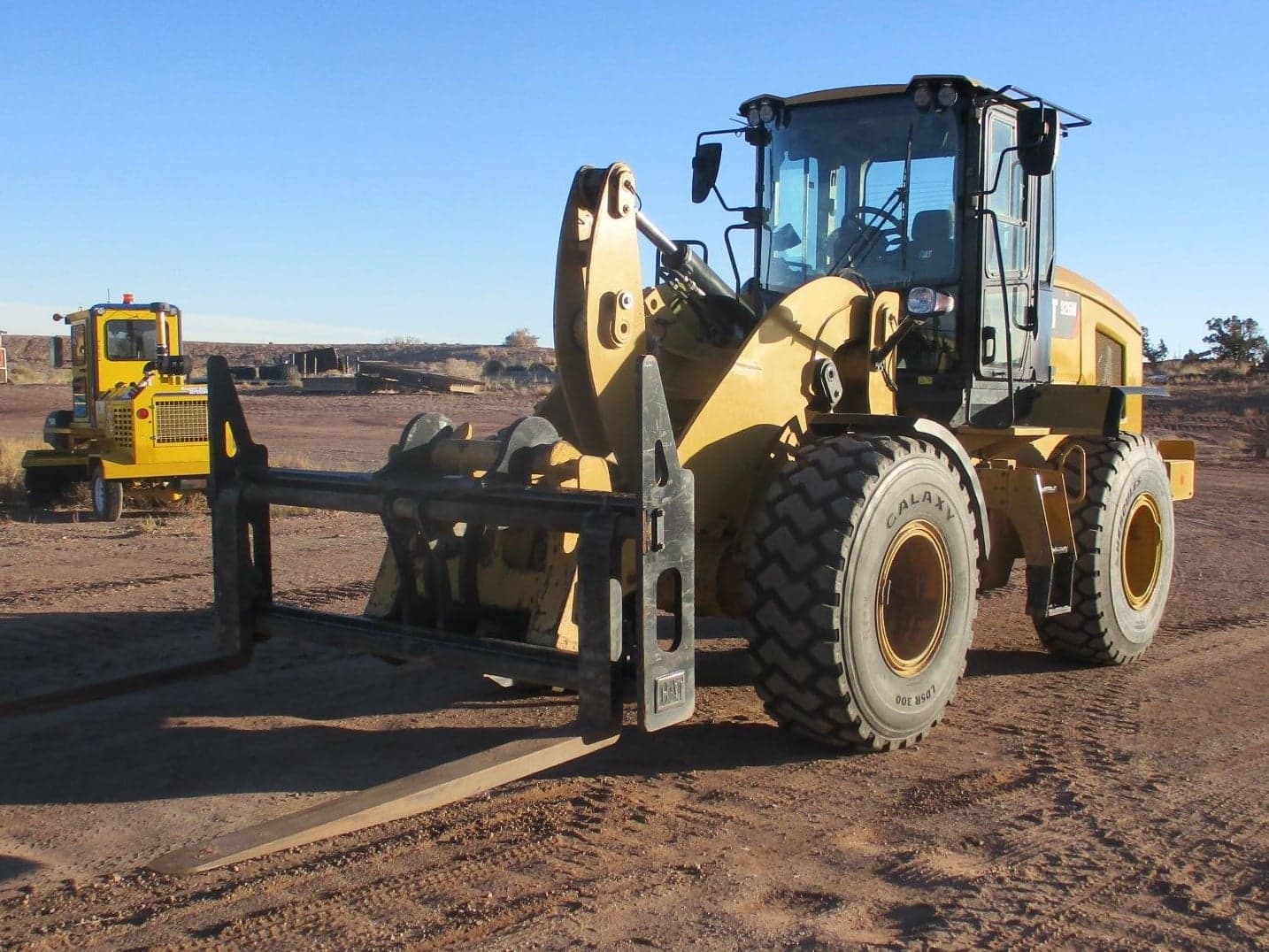 2017 CATERPILLAR 926M