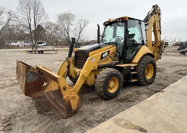 2018 CATERPILLAR 450F