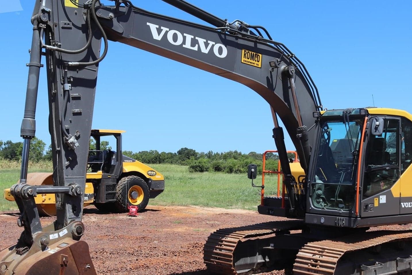 2022 VOLVO EC160EL